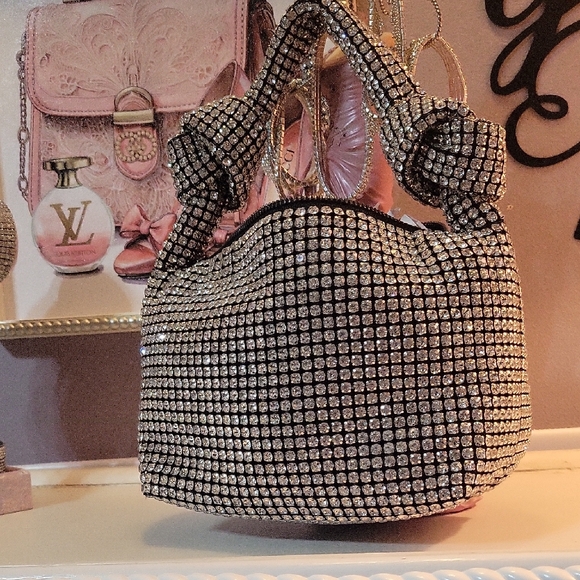 Vera Wang Black and Silver Crystal Shoulder Bag - Picture 1 of 10
